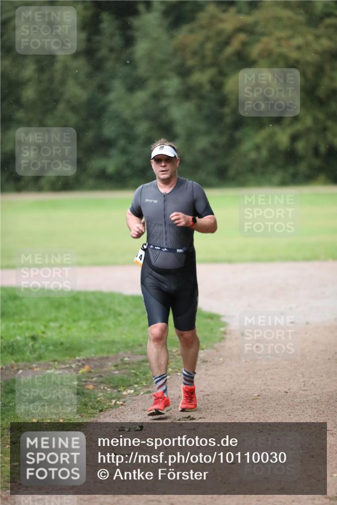 30.08.2026 - Elbe Triathlon Hamburg Antke Förster http://msf.ph/oto/10110030 30.08.2026 16:20:55 Laufen 14 meine-sportfotos.de