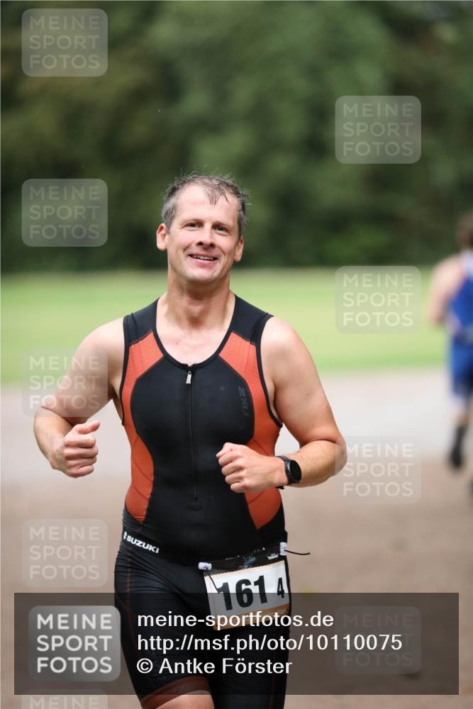 30.08.2026 - Elbe Triathlon Hamburg Antke Förster http://msf.ph/oto/10110075 30.08.2026 16:23:40 Laufen 1614 meine-sportfotos.de