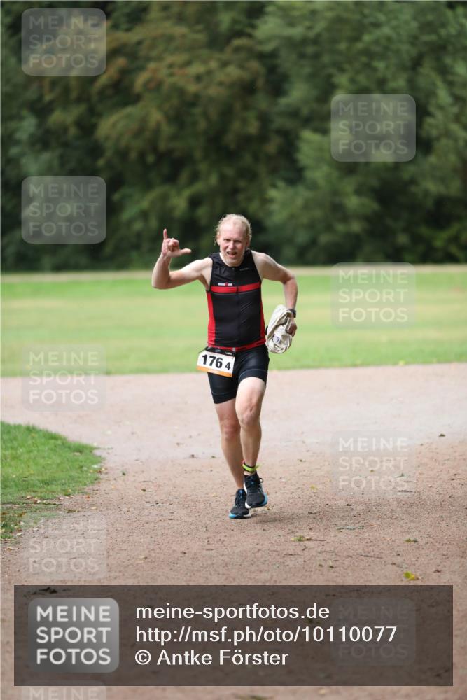 30.08.2026 - Elbe Triathlon Hamburg Antke Förster http://msf.ph/oto/10110077 30.08.2026 16:24:20 Laufen 1764 meine-sportfotos.de