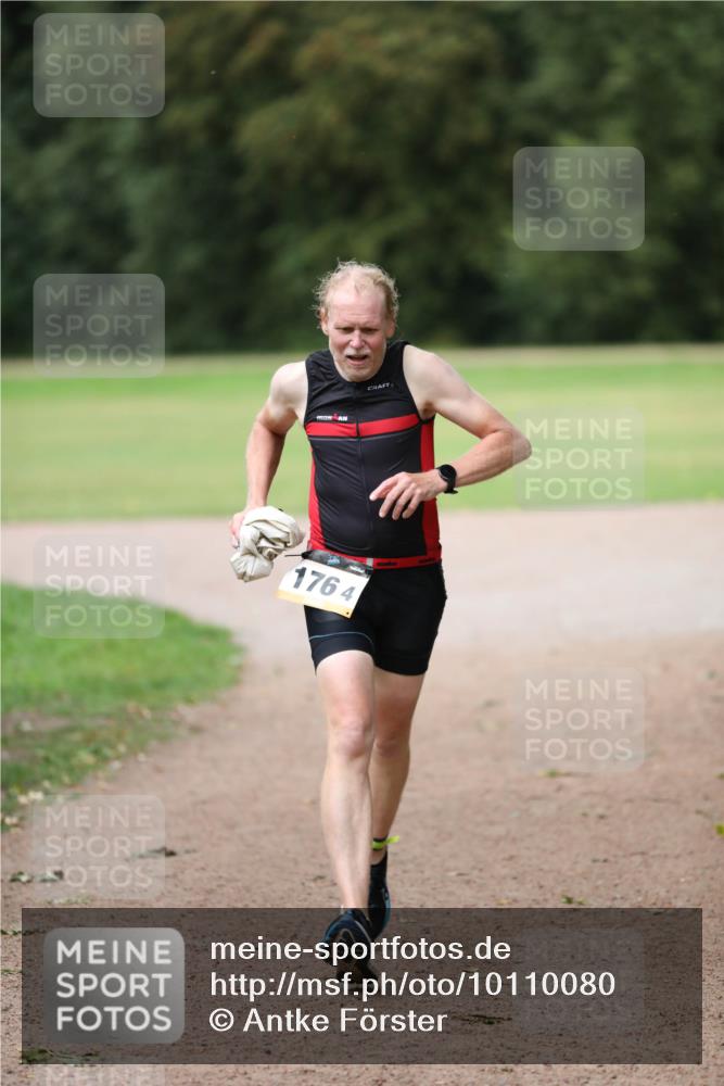 30.08.2026 - Elbe Triathlon Hamburg Antke Förster http://msf.ph/oto/10110080 30.08.2026 16:24:22 Laufen 1764 meine-sportfotos.de