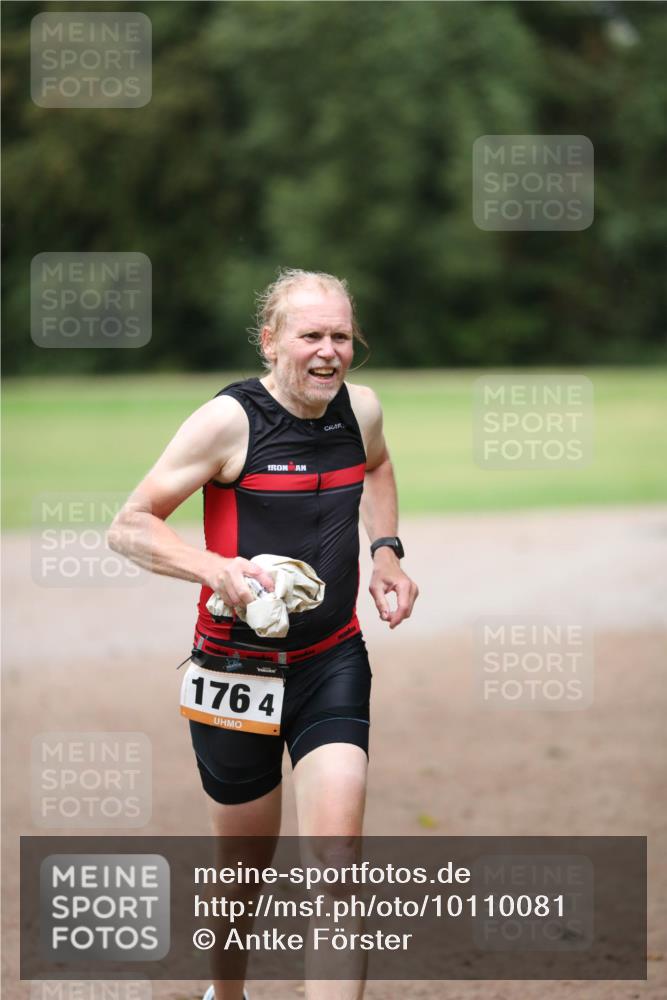 30.08.2026 - Elbe Triathlon Hamburg Antke Förster http://msf.ph/oto/10110081 30.08.2026 16:24:23 Laufen 1764 meine-sportfotos.de
