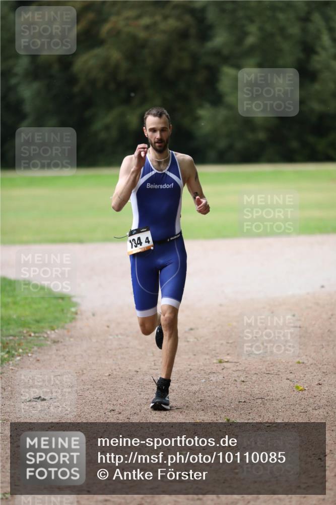 30.08.2026 - Elbe Triathlon Hamburg Antke Förster http://msf.ph/oto/10110085 30.08.2026 16:25:35 Laufen 1344 meine-sportfotos.de