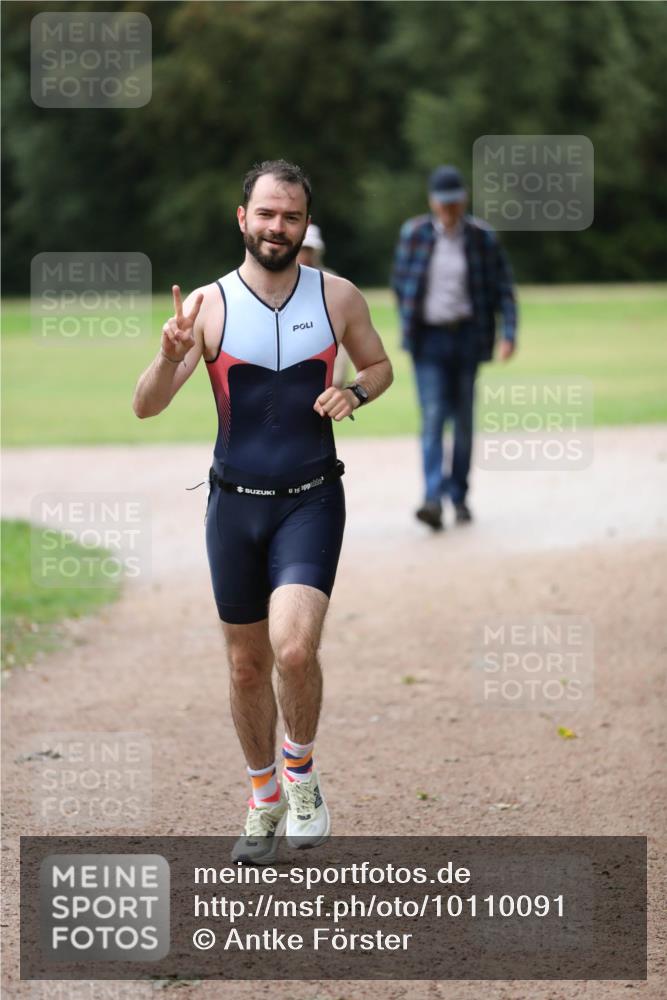 30.08.2026 - Elbe Triathlon Hamburg Antke Förster http://msf.ph/oto/10110091 30.08.2026 16:25:44 Laufen  meine-sportfotos.de