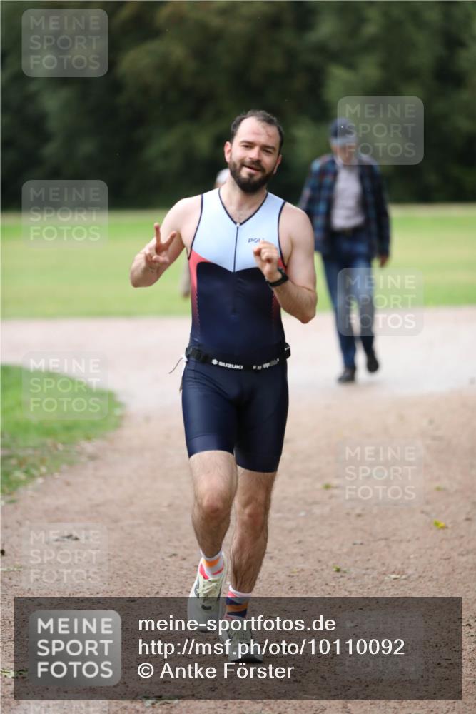 30.08.2026 - Elbe Triathlon Hamburg Antke Förster http://msf.ph/oto/10110092 30.08.2026 16:25:45 Laufen  meine-sportfotos.de