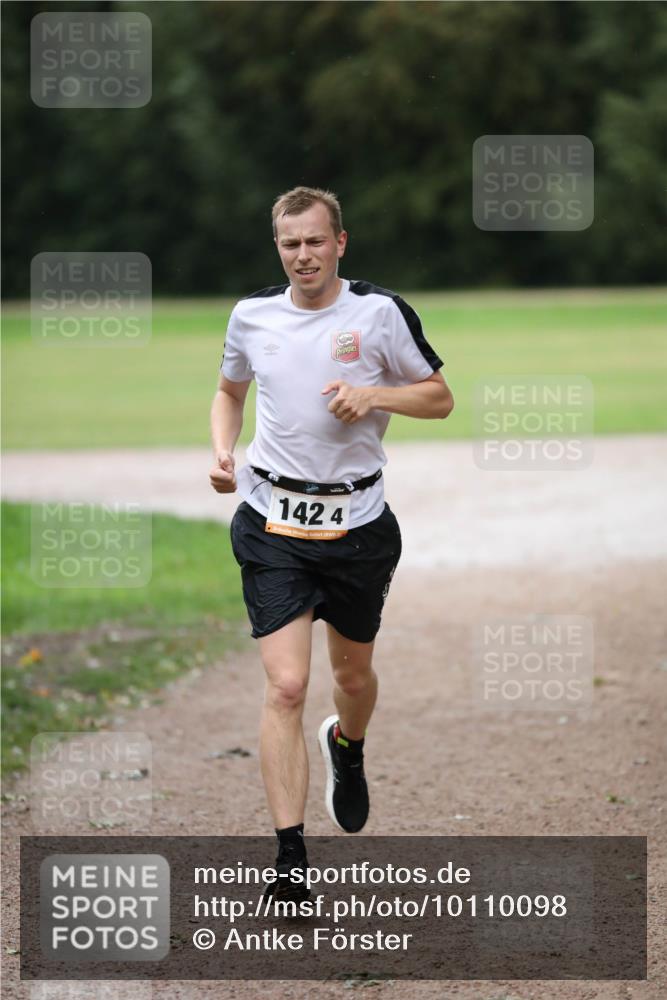 30.08.2026 - Elbe Triathlon Hamburg Antke Förster http://msf.ph/oto/10110098 30.08.2026 16:26:29 Laufen 1424, 2 meine-sportfotos.de