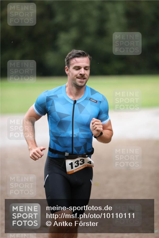 30.08.2026 - Elbe Triathlon Hamburg Antke Förster http://msf.ph/oto/10110111 30.08.2026 16:26:41 Laufen 133, 2 meine-sportfotos.de