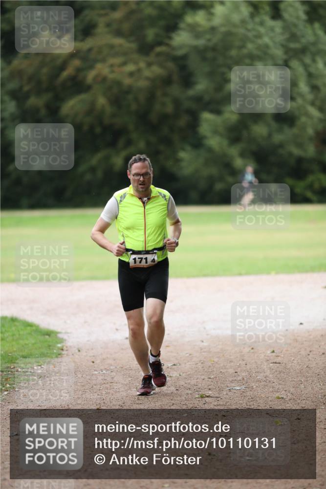 30.08.2026 - Elbe Triathlon Hamburg Antke Förster http://msf.ph/oto/10110131 30.08.2026 16:30:11 Laufen 1714 meine-sportfotos.de