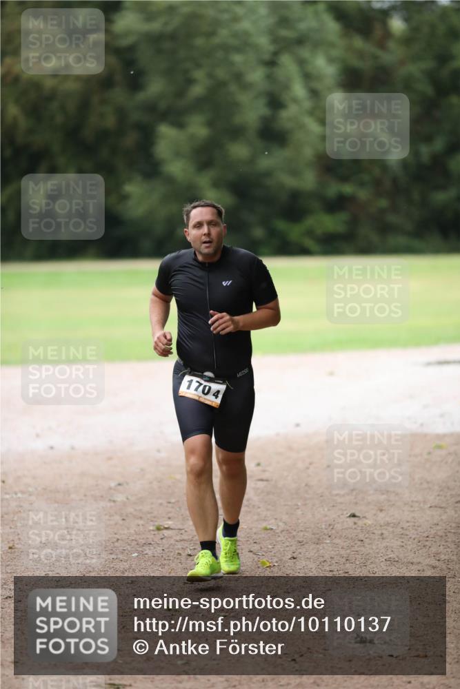 30.08.2026 - Elbe Triathlon Hamburg Antke Förster http://msf.ph/oto/10110137 30.08.2026 16:30:20 Laufen 1704, 1 meine-sportfotos.de