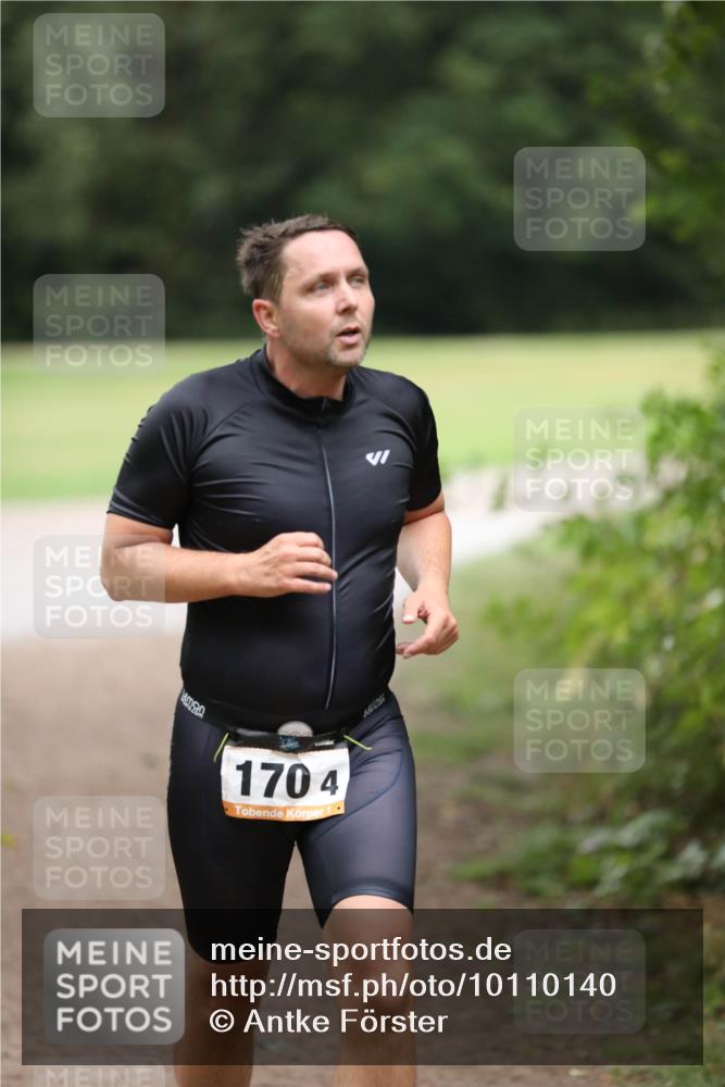 30.08.2026 - Elbe Triathlon Hamburg Antke Förster http://msf.ph/oto/10110140 30.08.2026 16:30:22 Laufen 1704 meine-sportfotos.de