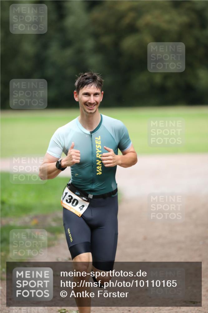 30.08.2026 - Elbe Triathlon Hamburg Antke Förster http://msf.ph/oto/10110165 30.08.2026 16:37:01 Laufen 130, 4, 0 meine-sportfotos.de