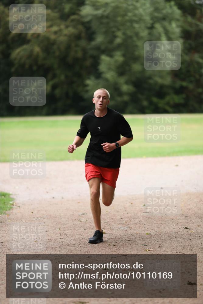 30.08.2026 - Elbe Triathlon Hamburg Antke Förster http://msf.ph/oto/10110169 30.08.2026 16:39:23 Laufen  meine-sportfotos.de