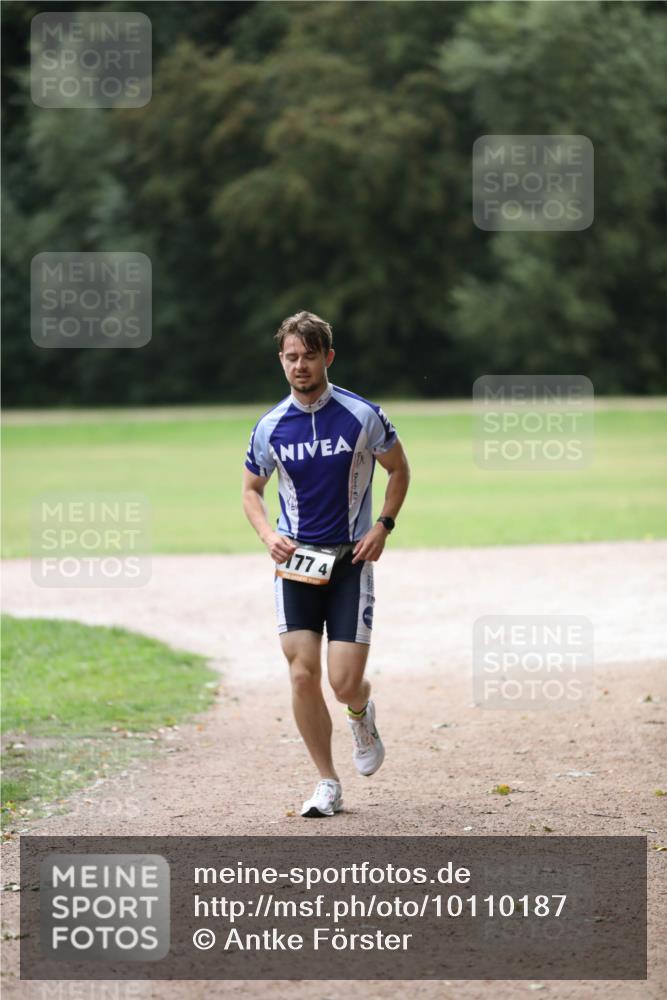 30.08.2026 - Elbe Triathlon Hamburg Antke Förster http://msf.ph/oto/10110187 30.08.2026 16:44:48 Laufen 177, 4 meine-sportfotos.de
