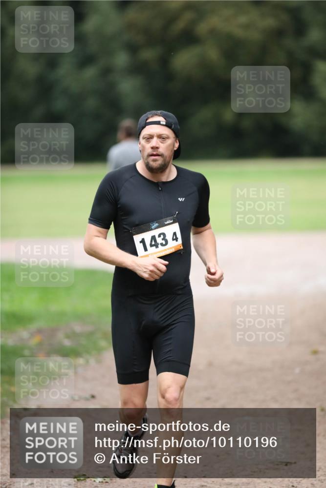 30.08.2026 - Elbe Triathlon Hamburg Antke Förster http://msf.ph/oto/10110196 30.08.2026 16:51:12 Laufen 1434 meine-sportfotos.de