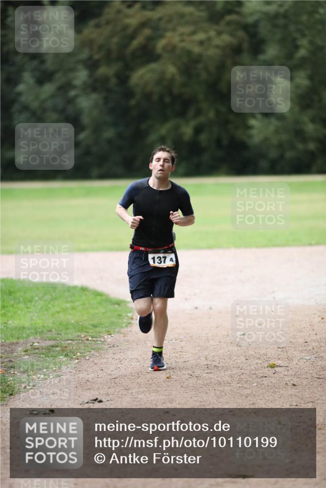 30.08.2026 - Elbe Triathlon Hamburg Antke Förster http://msf.ph/oto/10110199 30.08.2026 16:53:49 Laufen 1374 meine-sportfotos.de