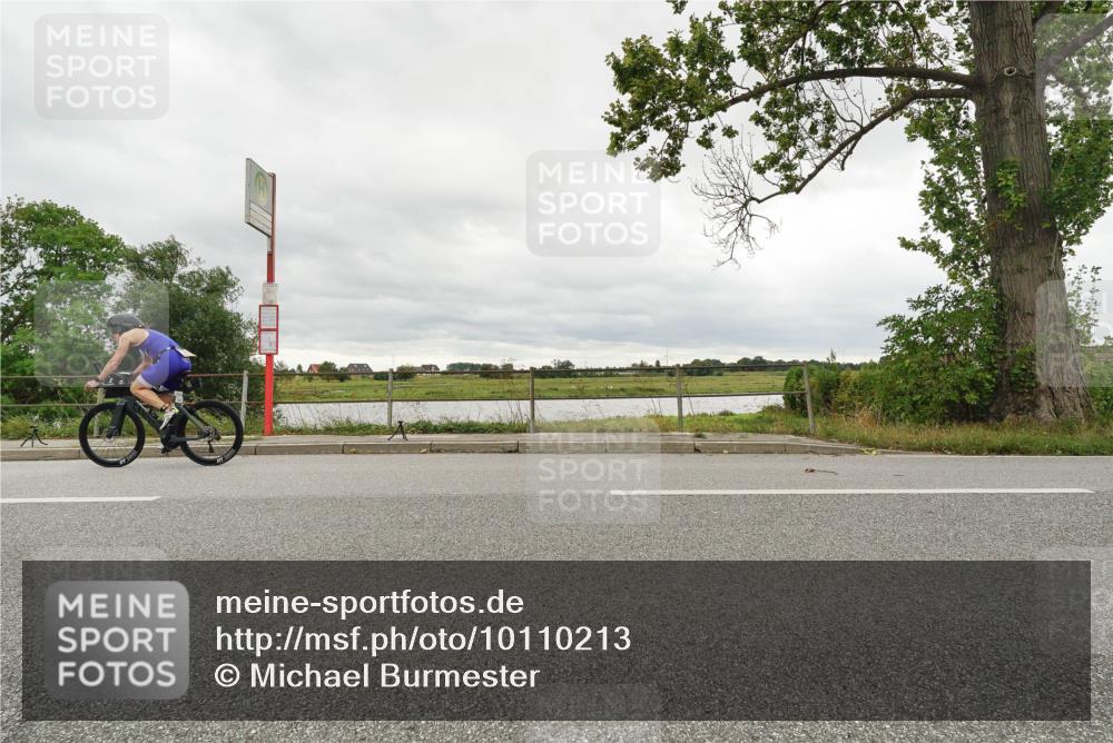 30.08.2026 - Elbe Triathlon Hamburg Michael Burmester http://msf.ph/oto/10110213 30.08.2026 14:08:50 Radfahren  meine-sportfotos.de