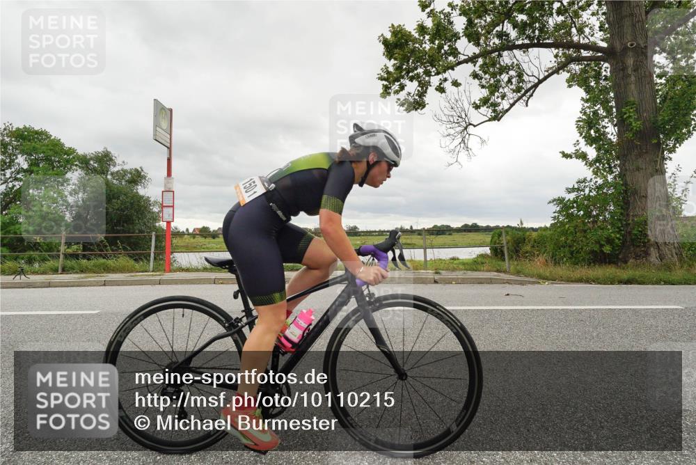 30.08.2026 - Elbe Triathlon Hamburg Michael Burmester http://msf.ph/oto/10110215 30.08.2026 14:08:57 Radfahren 1501 meine-sportfotos.de