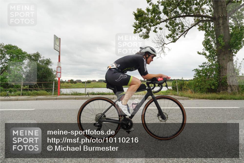 30.08.2026 - Elbe Triathlon Hamburg Michael Burmester http://msf.ph/oto/10110216 30.08.2026 14:08:58 Radfahren  meine-sportfotos.de