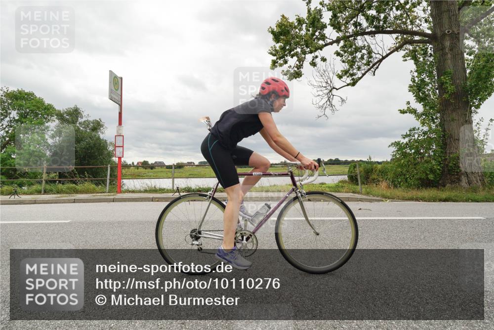 30.08.2026 - Elbe Triathlon Hamburg Michael Burmester http://msf.ph/oto/10110276 30.08.2026 14:12:26 Radfahren 11146 meine-sportfotos.de