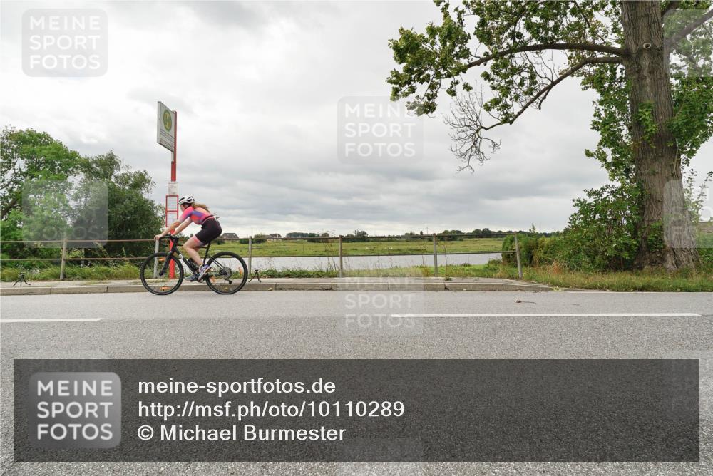 30.08.2026 - Elbe Triathlon Hamburg Michael Burmester http://msf.ph/oto/10110289 30.08.2026 14:13:18 Radfahren  meine-sportfotos.de