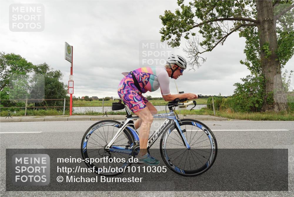 30.08.2026 - Elbe Triathlon Hamburg Michael Burmester http://msf.ph/oto/10110305 30.08.2026 14:14:30 Radfahren  meine-sportfotos.de