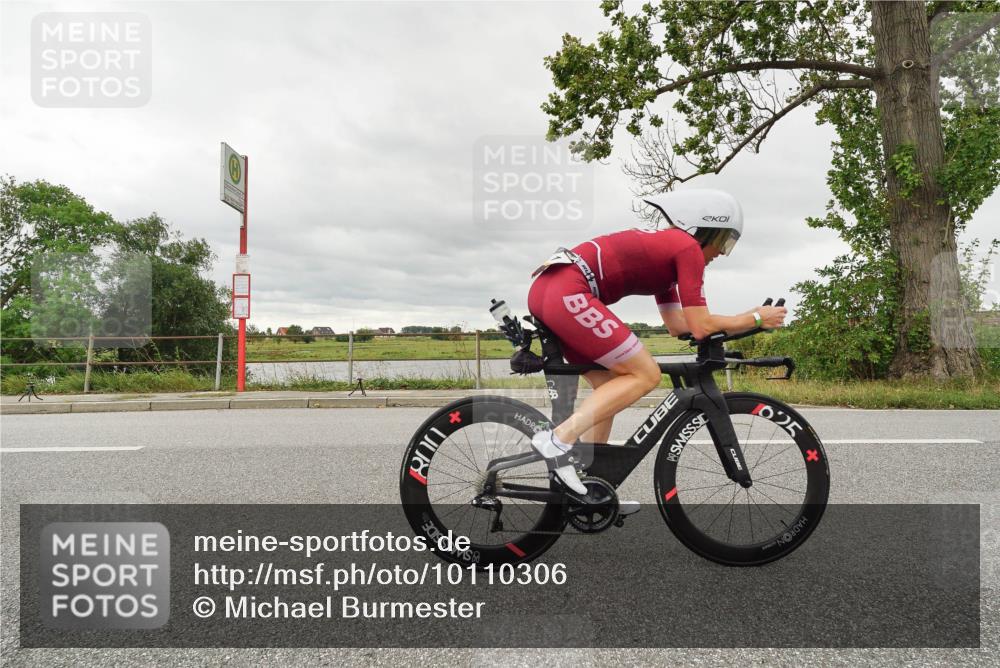 30.08.2026 - Elbe Triathlon Hamburg Michael Burmester http://msf.ph/oto/10110306 30.08.2026 14:14:32 Radfahren 800, 625 meine-sportfotos.de