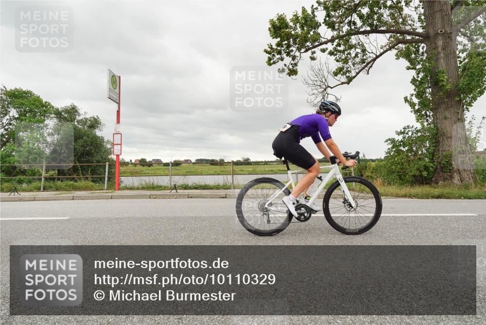 30.08.2026 - Elbe Triathlon Hamburg Michael Burmester http://msf.ph/oto/10110329 30.08.2026 14:15:58 Radfahren  meine-sportfotos.de
