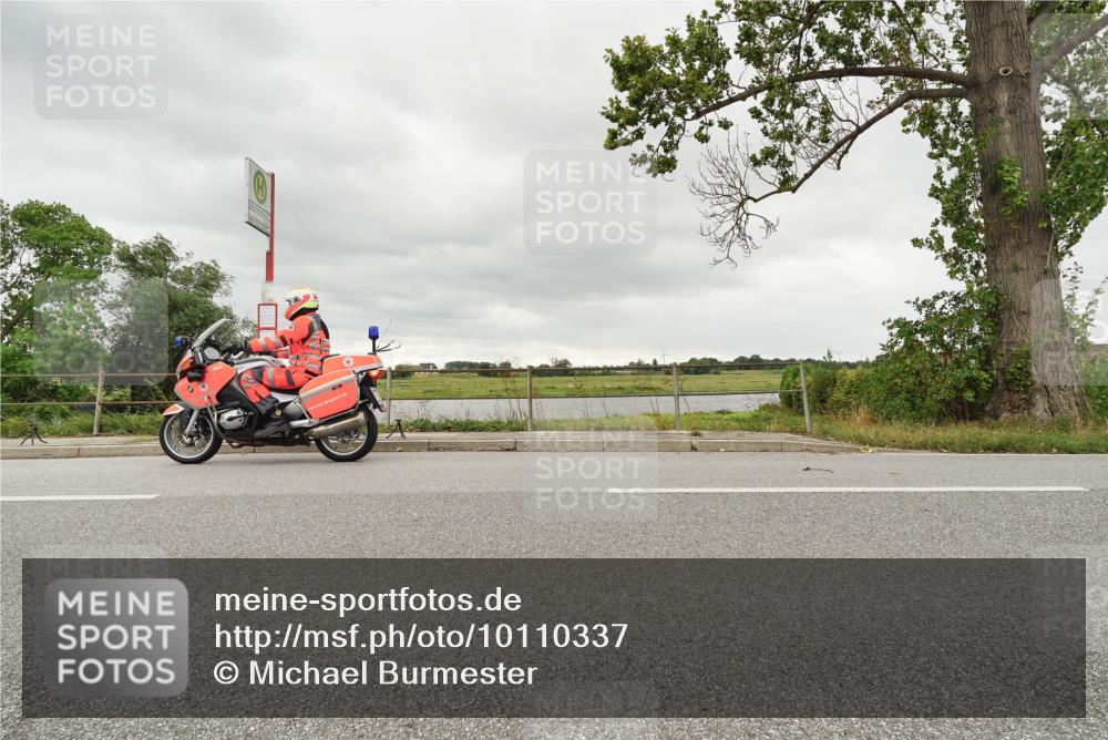 30.08.2026 - Elbe Triathlon Hamburg Michael Burmester http://msf.ph/oto/10110337 30.08.2026 14:16:13 Radfahren  meine-sportfotos.de