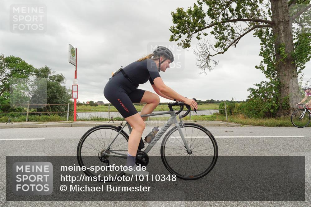 30.08.2026 - Elbe Triathlon Hamburg Michael Burmester http://msf.ph/oto/10110348 30.08.2026 14:16:57 Radfahren  meine-sportfotos.de