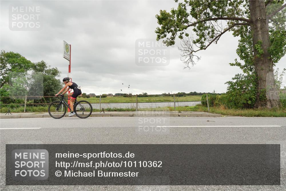 30.08.2026 - Elbe Triathlon Hamburg Michael Burmester http://msf.ph/oto/10110362 30.08.2026 14:17:53 Radfahren  meine-sportfotos.de