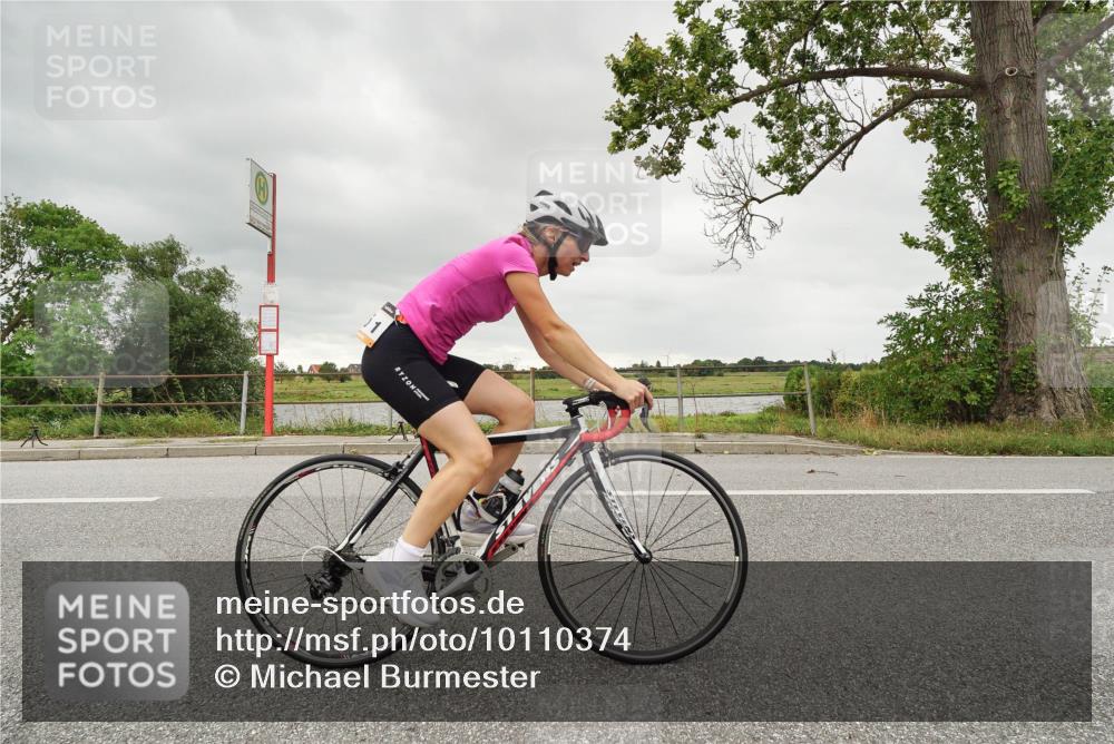 30.08.2026 - Elbe Triathlon Hamburg Michael Burmester http://msf.ph/oto/10110374 30.08.2026 14:18:32 Radfahren  meine-sportfotos.de
