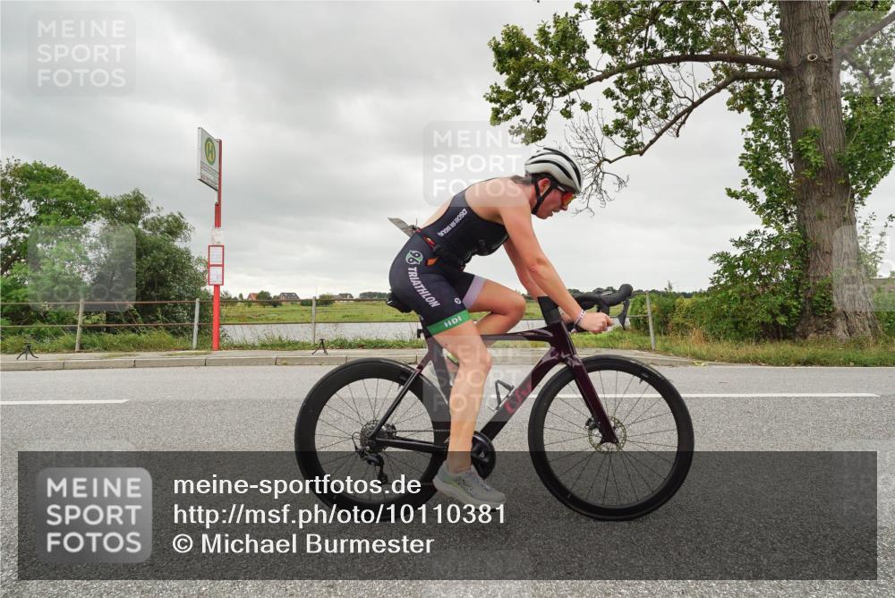 30.08.2026 - Elbe Triathlon Hamburg Michael Burmester http://msf.ph/oto/10110381 30.08.2026 14:19:02 Radfahren  meine-sportfotos.de