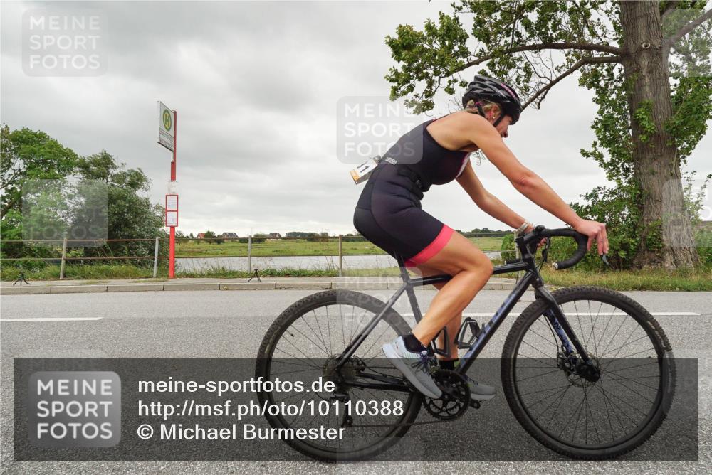 30.08.2026 - Elbe Triathlon Hamburg Michael Burmester http://msf.ph/oto/10110388 30.08.2026 14:19:31 Radfahren  meine-sportfotos.de