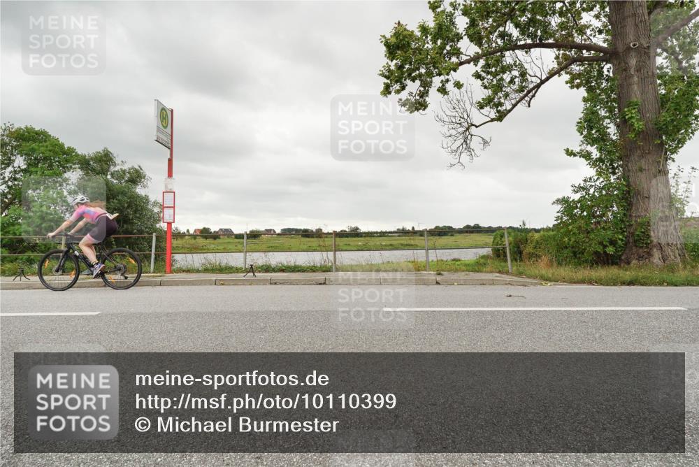 30.08.2026 - Elbe Triathlon Hamburg Michael Burmester http://msf.ph/oto/10110399 30.08.2026 14:19:55 Radfahren  meine-sportfotos.de