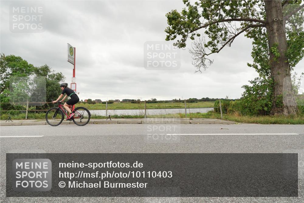 30.08.2026 - Elbe Triathlon Hamburg Michael Burmester http://msf.ph/oto/10110403 30.08.2026 14:20:23 Radfahren  meine-sportfotos.de