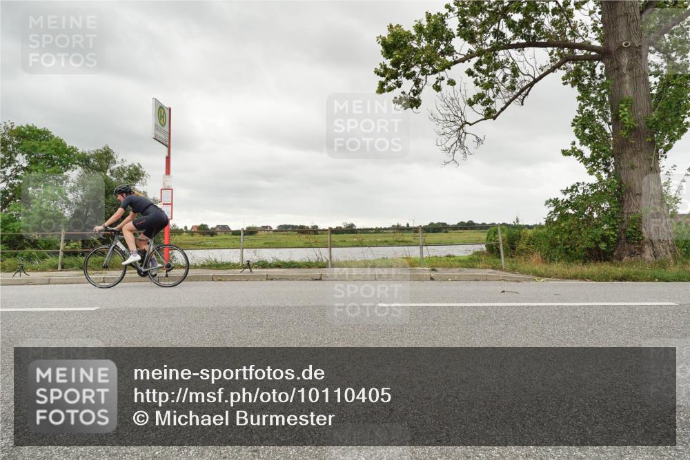 30.08.2026 - Elbe Triathlon Hamburg Michael Burmester http://msf.ph/oto/10110405 30.08.2026 14:20:32 Radfahren  meine-sportfotos.de