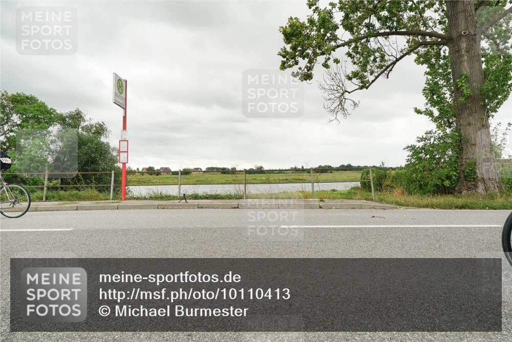 30.08.2026 - Elbe Triathlon Hamburg Michael Burmester http://msf.ph/oto/10110413 30.08.2026 14:21:04 Radfahren  meine-sportfotos.de