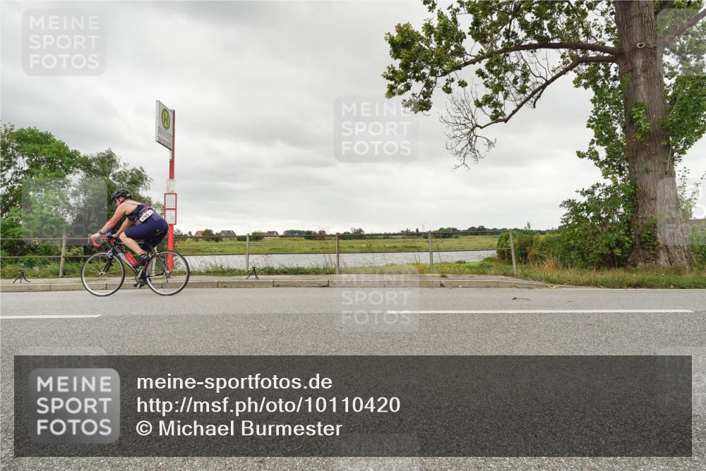 30.08.2026 - Elbe Triathlon Hamburg Michael Burmester http://msf.ph/oto/10110420 30.08.2026 14:21:16 Radfahren 1551 meine-sportfotos.de
