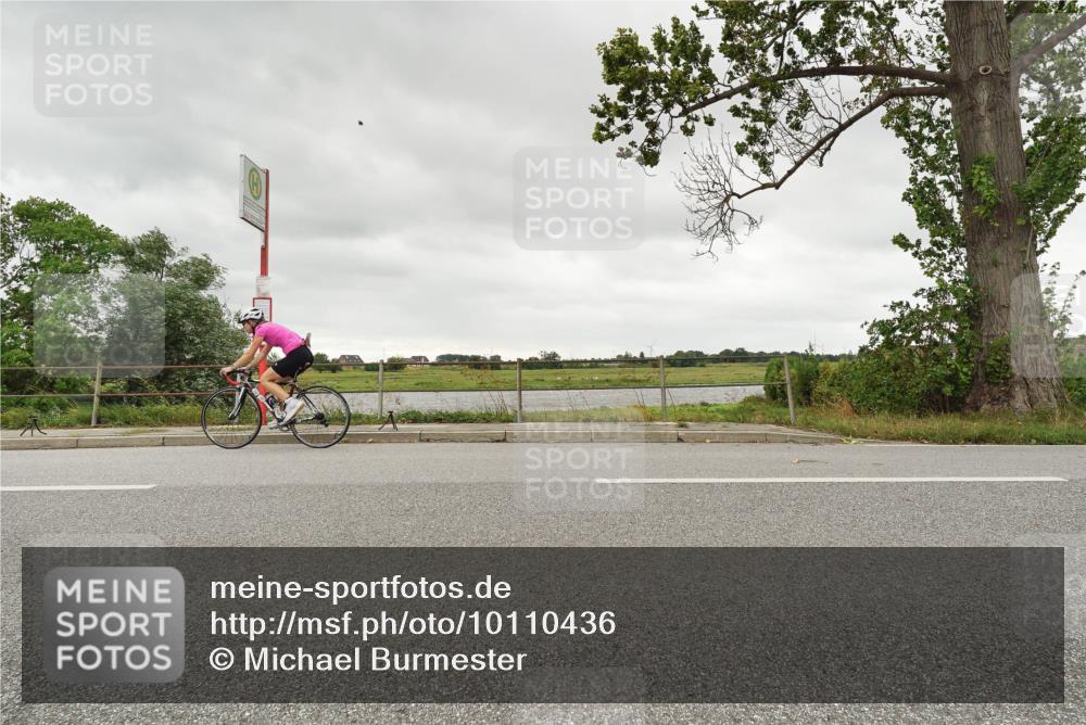 30.08.2026 - Elbe Triathlon Hamburg Michael Burmester http://msf.ph/oto/10110436 30.08.2026 14:22:33 Radfahren  meine-sportfotos.de