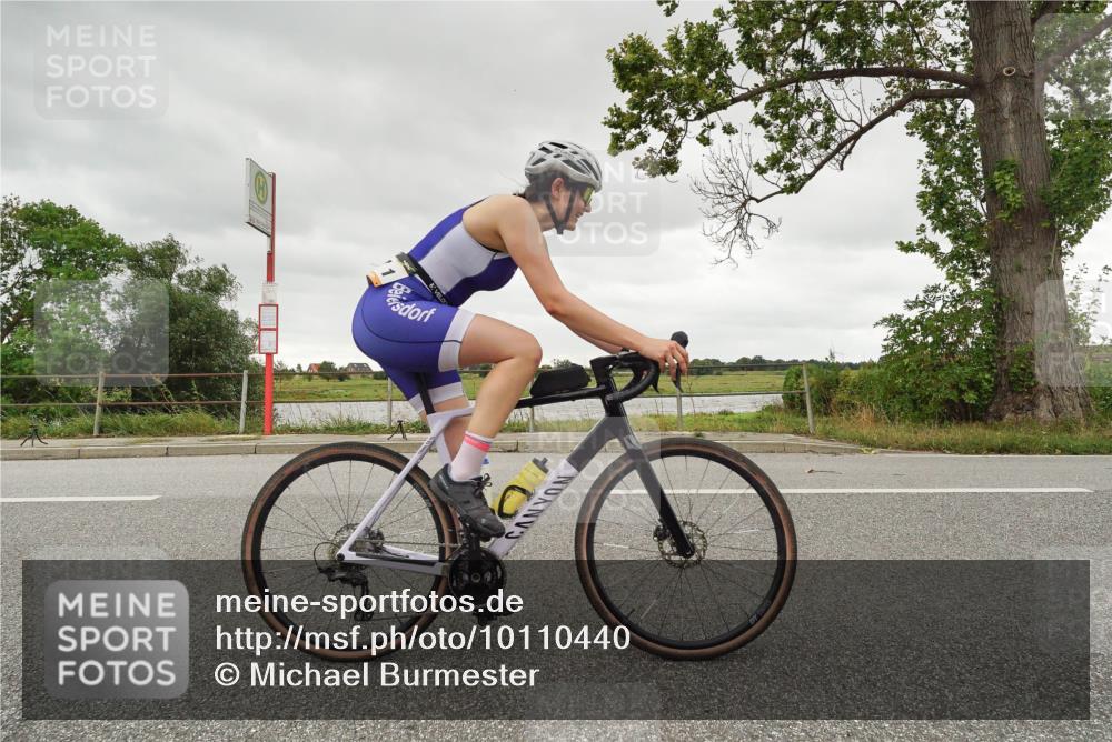 30.08.2026 - Elbe Triathlon Hamburg Michael Burmester http://msf.ph/oto/10110440 30.08.2026 14:23:09 Radfahren  meine-sportfotos.de