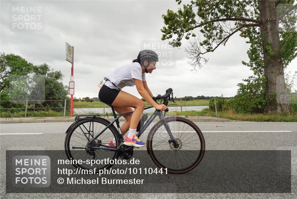 30.08.2026 - Elbe Triathlon Hamburg Michael Burmester http://msf.ph/oto/10110441 30.08.2026 14:23:16 Radfahren  meine-sportfotos.de
