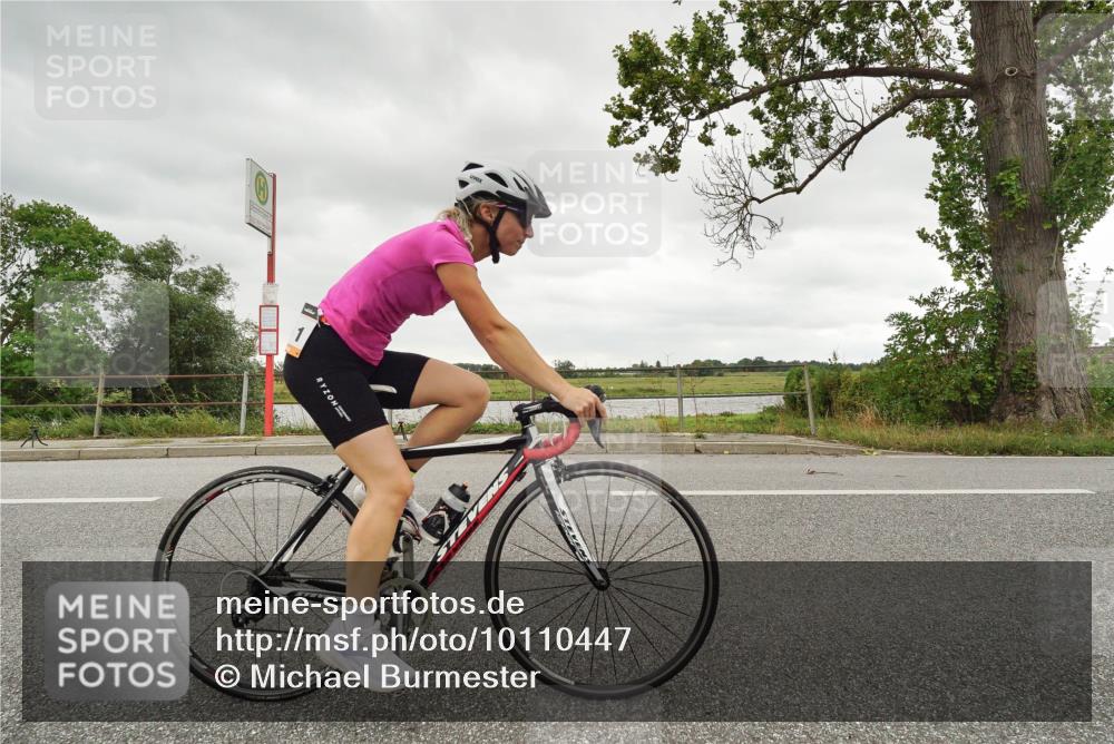 30.08.2026 - Elbe Triathlon Hamburg Michael Burmester http://msf.ph/oto/10110447 30.08.2026 14:24:08 Radfahren  meine-sportfotos.de