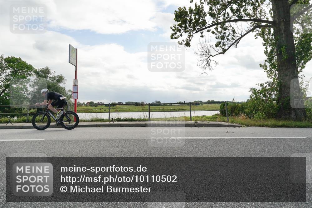 30.08.2026 - Elbe Triathlon Hamburg Michael Burmester http://msf.ph/oto/10110502 30.08.2026 14:39:05 Radfahren  meine-sportfotos.de