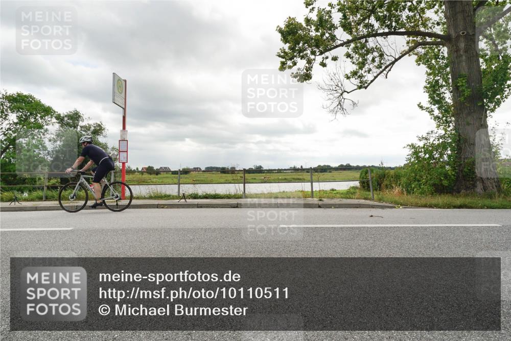 30.08.2026 - Elbe Triathlon Hamburg Michael Burmester http://msf.ph/oto/10110511 30.08.2026 14:42:41 Radfahren  meine-sportfotos.de