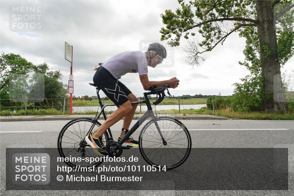 30.08.2026 - Elbe Triathlon Hamburg Michael Burmester http://msf.ph/oto/10110514 30.08.2026 14:42:58 Radfahren  meine-sportfotos.de