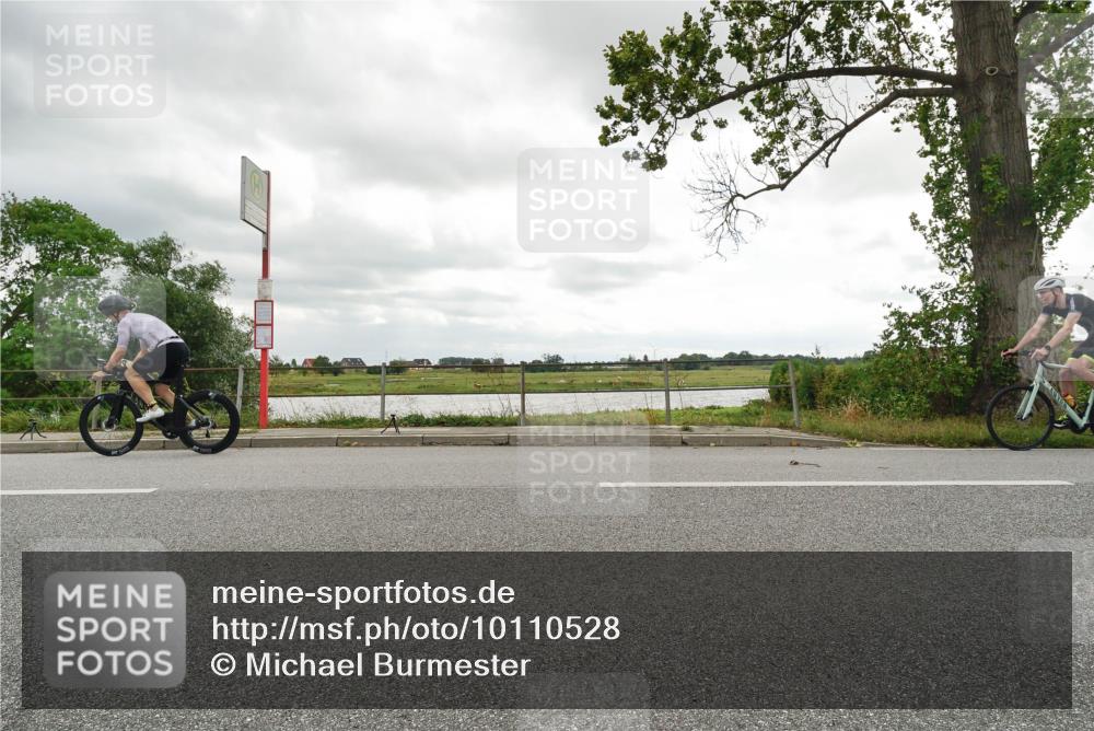 30.08.2026 - Elbe Triathlon Hamburg Michael Burmester http://msf.ph/oto/10110528 30.08.2026 14:44:56 Radfahren  meine-sportfotos.de