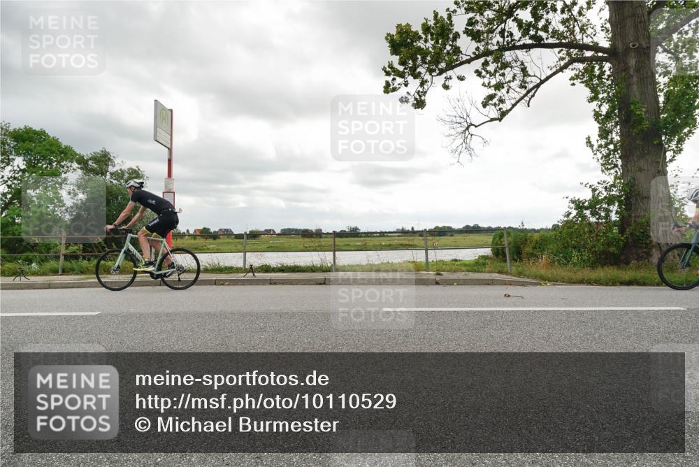 30.08.2026 - Elbe Triathlon Hamburg Michael Burmester http://msf.ph/oto/10110529 30.08.2026 14:44:57 Radfahren  meine-sportfotos.de