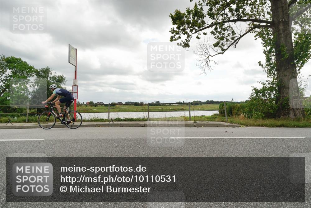 30.08.2026 - Elbe Triathlon Hamburg Michael Burmester http://msf.ph/oto/10110531 30.08.2026 14:45:30 Radfahren  meine-sportfotos.de