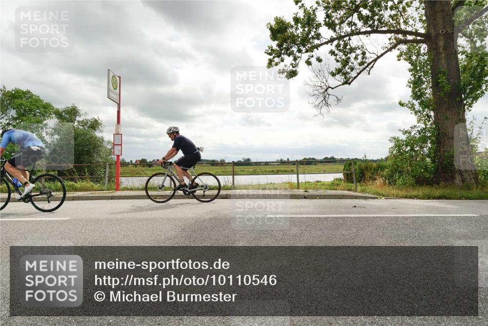 30.08.2026 - Elbe Triathlon Hamburg Michael Burmester http://msf.ph/oto/10110546 30.08.2026 14:47:25 Radfahren  meine-sportfotos.de
