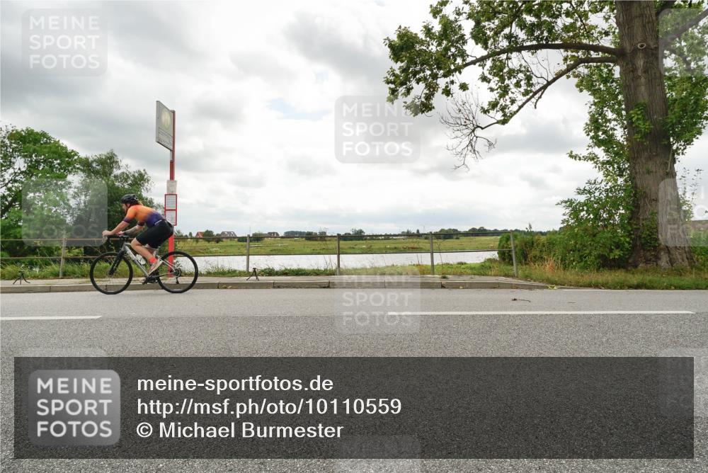 30.08.2026 - Elbe Triathlon Hamburg Michael Burmester http://msf.ph/oto/10110559 30.08.2026 14:48:30 Radfahren  meine-sportfotos.de