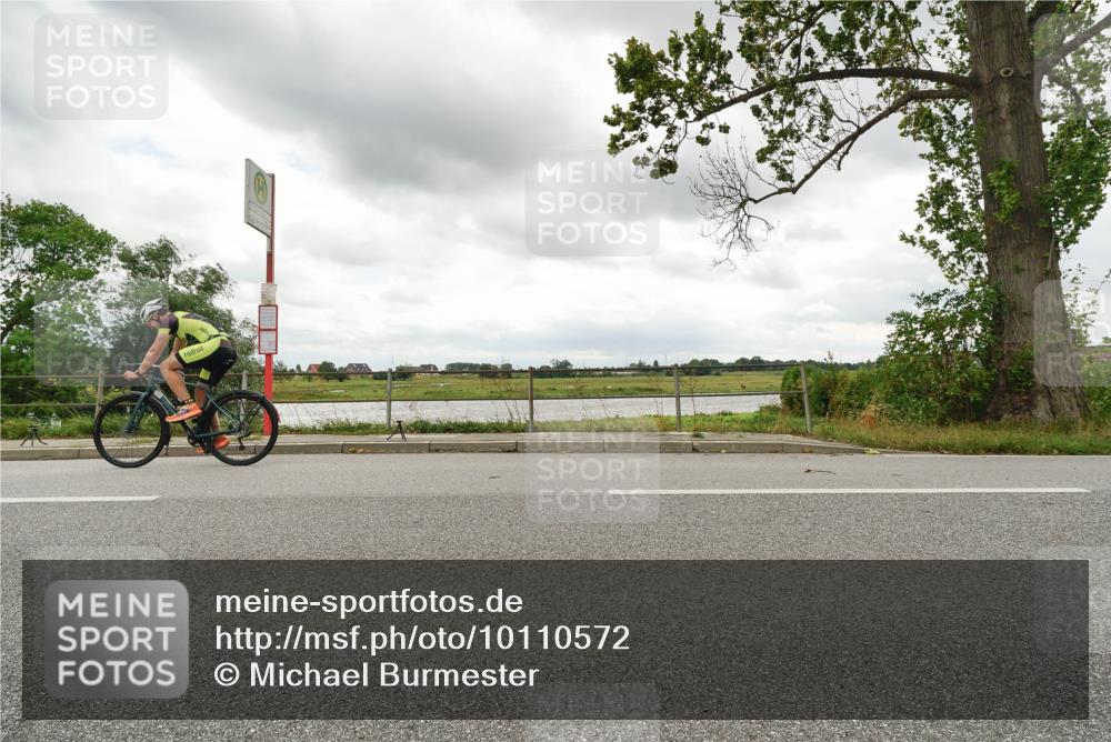 30.08.2026 - Elbe Triathlon Hamburg Michael Burmester http://msf.ph/oto/10110572 30.08.2026 14:49:50 Radfahren  meine-sportfotos.de